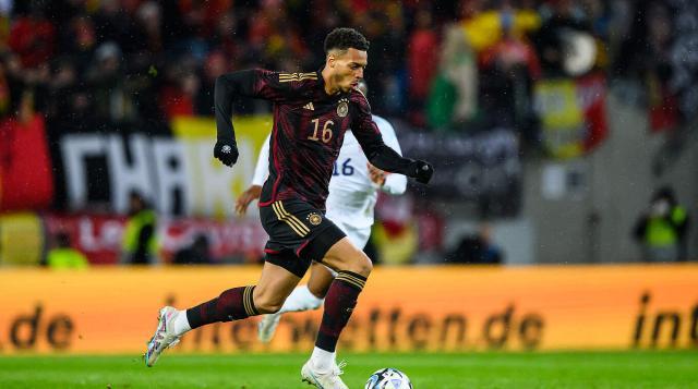 开云官网-德国队需要“中场打手”，弗利克需要做更多试验