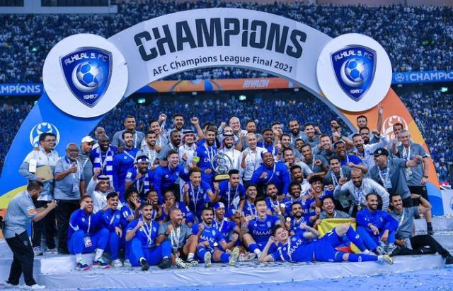 开云APP-广州队褪色成平民队 西亚第一豪门联赛亚冠双冠